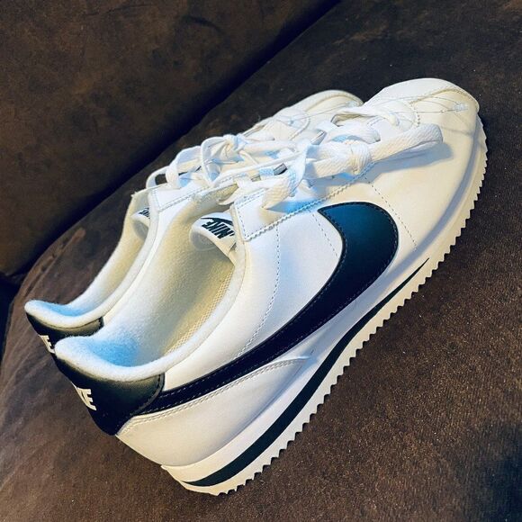 Nike Basic Cortez Men’s Size 8 White And Black 819719-100 Mint Condition - Picture 5 of 9